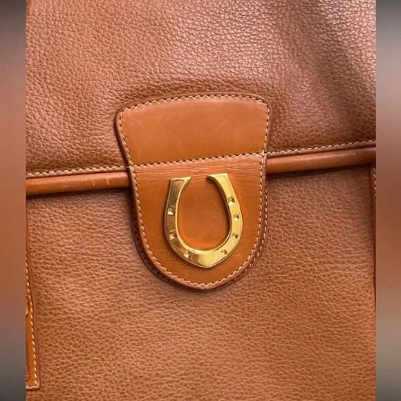 Gucci Vintage Saddle Bag - Picture 8 of 15